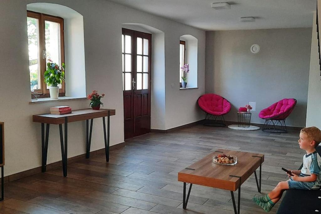 Holiday Home For 8 People, Pool + Sea View Vilanija Экстерьер фото