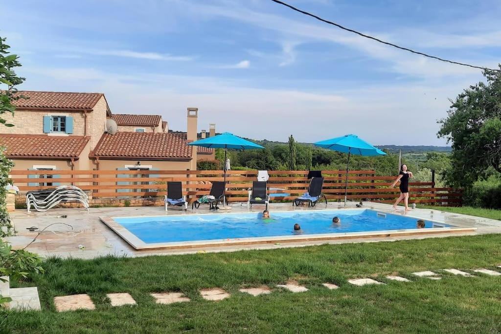 Holiday Home For 8 People, Pool + Sea View Vilanija Экстерьер фото